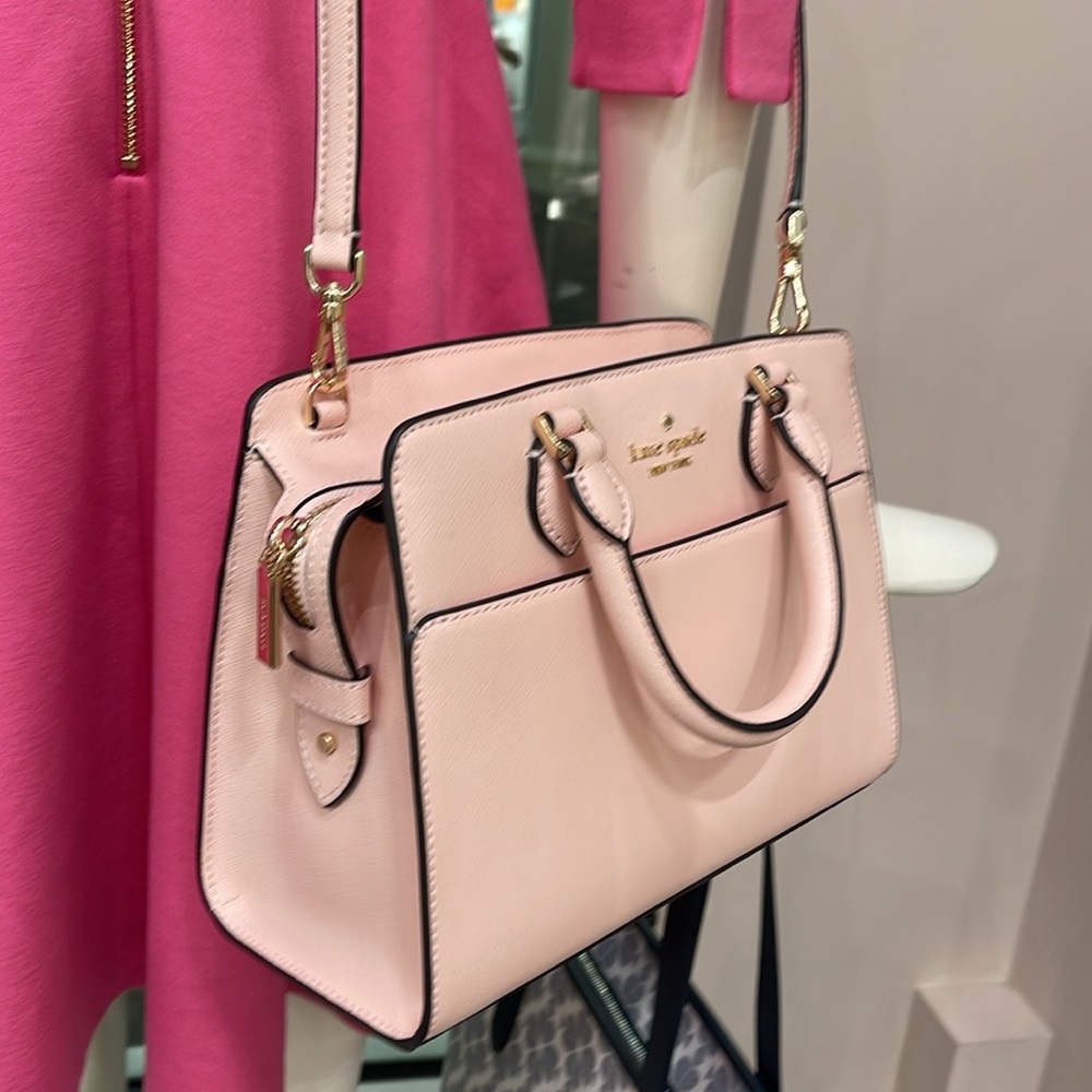 Kate Spade Madison Saffiano Leather Small Satchel
COLOR:
Conch Pink
NWT - Picture 8 of 16